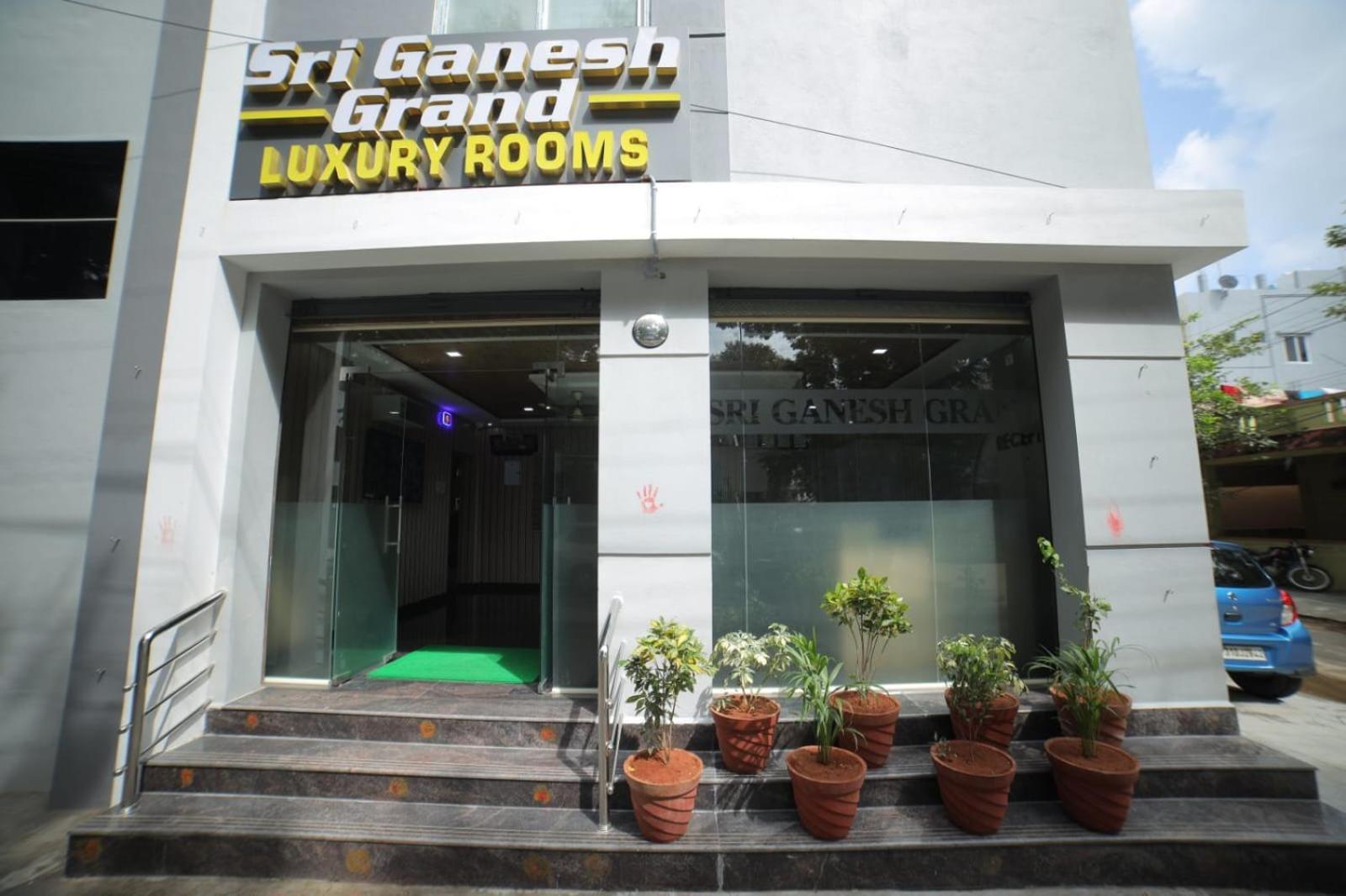 Sri Ganesh Grand Hotel Tirupati Exterior photo